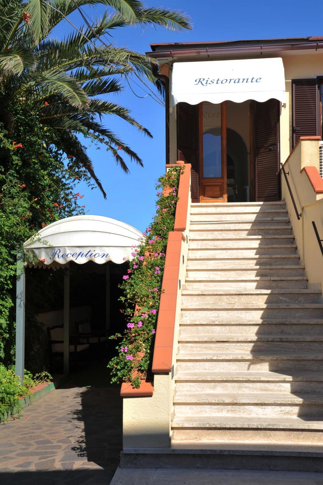 Frank'S Hotel Capoliveri  Bagian luar foto