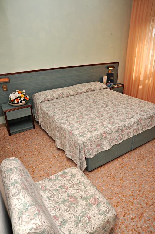 Frank'S Hotel Capoliveri  Bagian luar foto