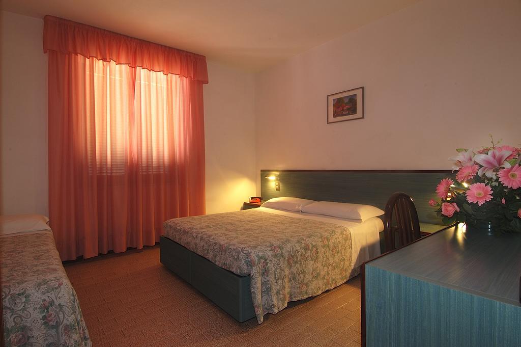 Frank'S Hotel Capoliveri  Bagian luar foto